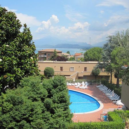 Appartamento La Madonnina Di Cathy Peschiera del Garda Exterior foto
